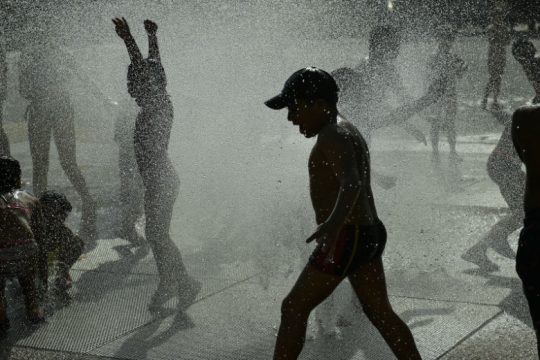 Καμίνι η Δυτική Ευρώπη με θερμοκρασίες άνω των 40 βαθμών