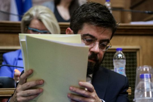 Χωρίς Ν.Δ., ΚΙΝ.ΑΛΛ. και ΚΚΕ η συζήτηση για τους Κώδικες