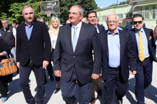 Αυτοθυσιαζόμενος