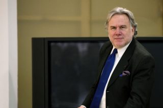 «Τώρα από τα λόγια η Ε.Ε. περνά στις πράξεις»