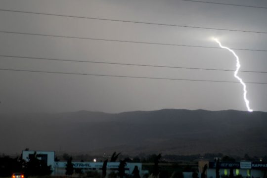 Πάνω από 10.000 κεραυνοί σε δώδεκα ώρες