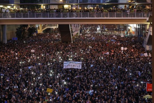 Η τακτική υποχώρηση της Κίνας στο Χονγκ Κονγκ
