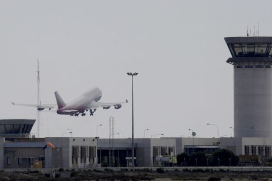 Τα ευρωπαϊκά αεροδρόμια στοχεύουν σε μηδενισμό εκπομπών αερίων έως το 2050