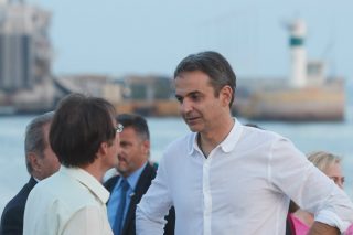 «Επικοινωνιακή κίνηση, η επίσκεψη Μητσοτάκη στα Λιπάσματα»
