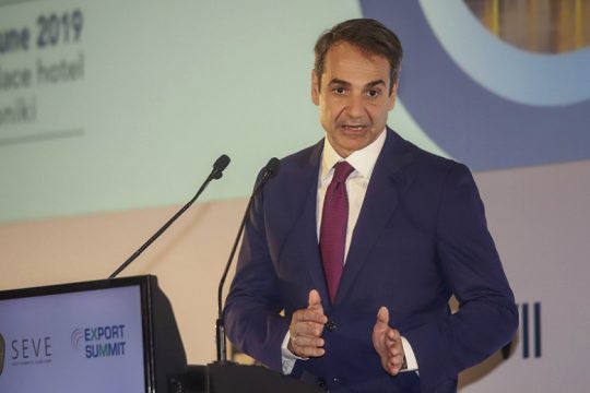 «Περιπέτειες ή ανάπτυξη» το δίλημμα κατά Μητσοτάκη