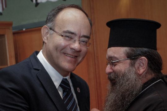 Στην ηγεσία της Εκκλησίας η επίθεση ιερέα κατά βουλευτή στη Χίο