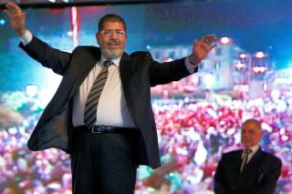 Η Αίγυπτος κλαίει τον μοναδικό πρόεδρο που εξέλεξε ο λαός της