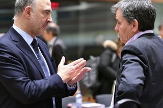 Τα «ναι μεν αλλά» του Μοσκοβισί για την ελληνική οικονομία