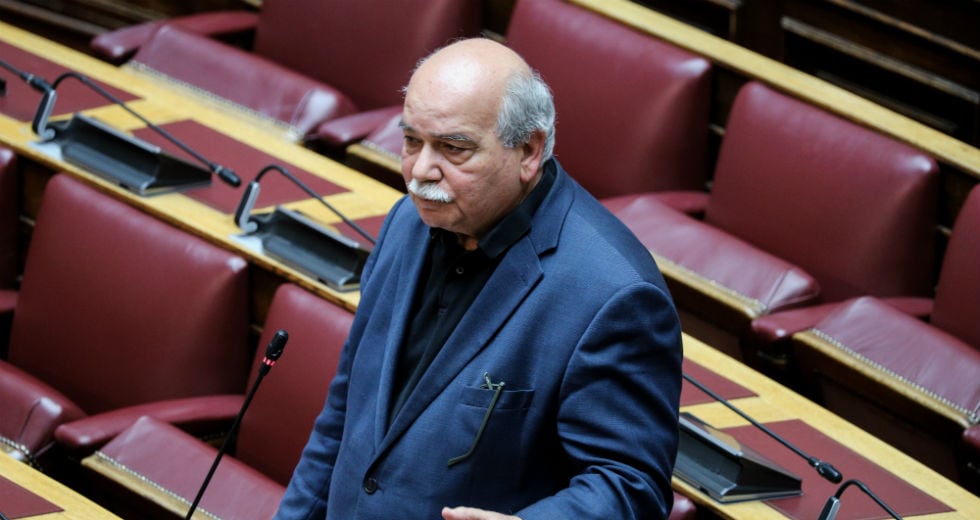 Ο Αλέκος Παναγούλης απαντά στην αθλιότητα