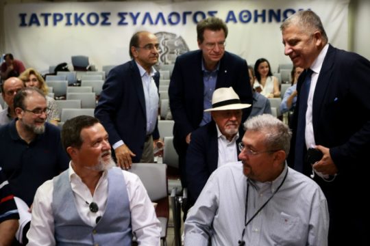Αναστέλλονται οι κινητοποιήσεις στα διαγνωστικά κέντρα