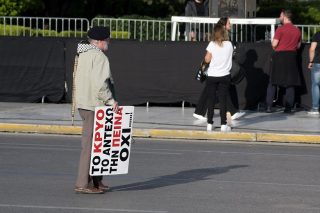 Εκτός των ανέργων
