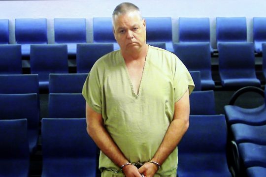 Συνελήφθη ο αστυνομικός που «έμεινε αδρανής» στο μακελειό του Πάρκλαντ