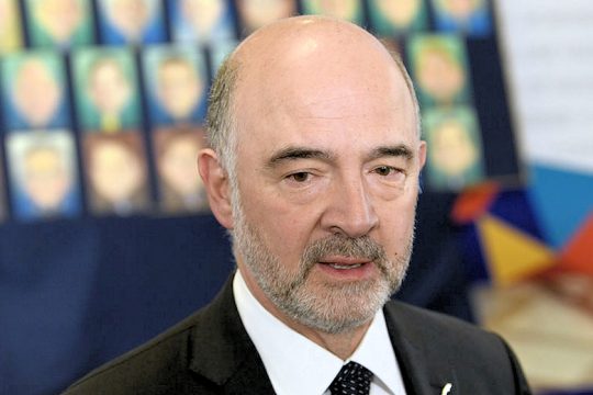 Η Κομισιόν απειλεί την Ιταλία