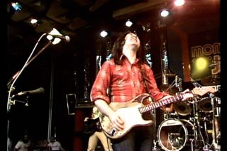 Δέκα στιγμές που ο Rory Gallagher έγινε «guitar god»