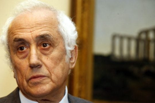 Ορκίζεται υπηρεσιακός υπουργός Εσωτερικών ο Αντώνης Ρουπακιώτης