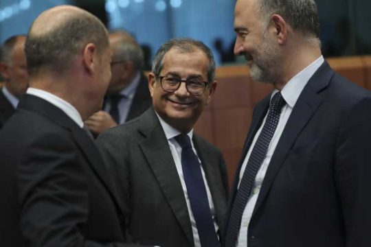 Συμβιβασμό με την Κομισιόν για το χρέος, επιδιώκει η Ρώμη