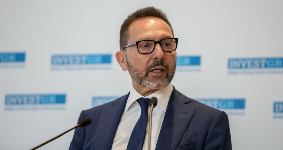Μεταρρυθμίσεις, ιδιωτικοποιήσεις, μείωση εισφορών προκρίνει ο Στουρνάρας