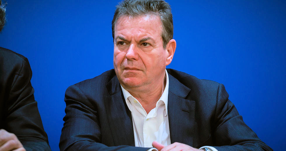 Μαγνήτης η ασφαλιστική ρύθμιση