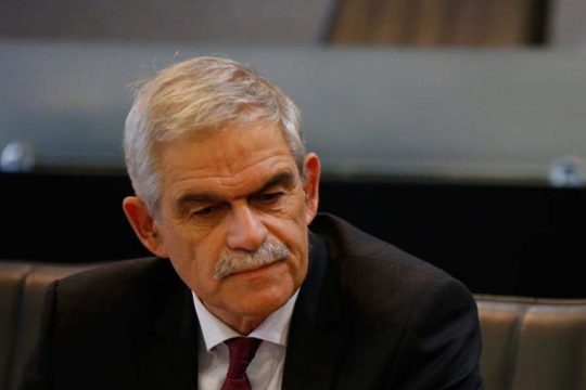 Η Ιστορία είναι στο πλευρό μας