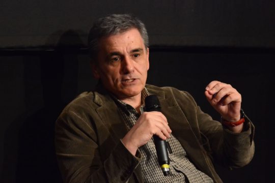 Σκληρή απάντηση Τσακαλώτου σε Τσακλόγλου