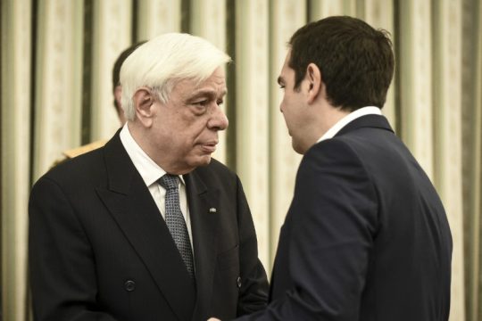 Πρώτα στον Πρόεδρο, μετά η παρουσίαση του προγράμματος