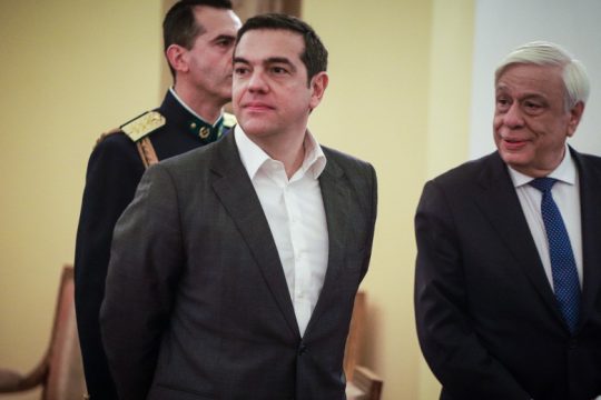 Στις 10 Ιουνίου θα πάει ο Τσίπρας στον Παυλόπουλο
