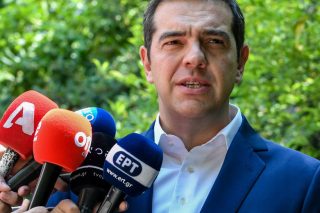 Στρώνουν χαλί για νέο μνημόνιο