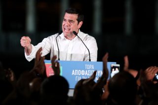 «Χέρι χέρι, όλοι μαζί, θα προχωρήσουμε μπροστά»