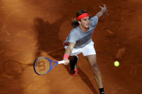 Στους «16» του Roland Garros ο Στέφανος Τσιτσιπάς