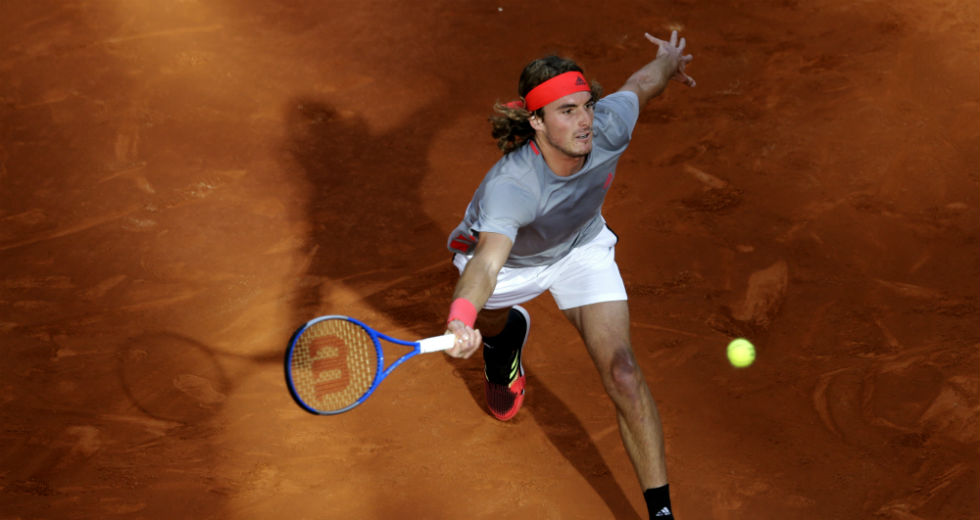 Στους «16» του Roland Garros ο Στέφανος Τσιτσιπάς