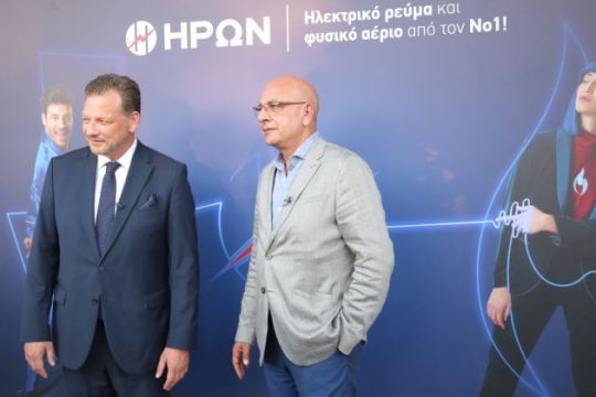 Εγκαίνια του πρώτου καταστήματος ΗΡΩΝ στην Αθήνα