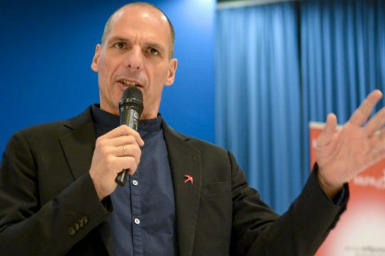 Καυστική απάντηση Βαρουφάκη σε Τσίπρα