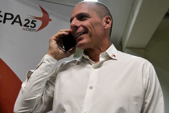 Κάπως έτσι εξαφανίστηκε η ΛΑ.Ε., αυτό θέλει και ο Βαρουφάκης; 