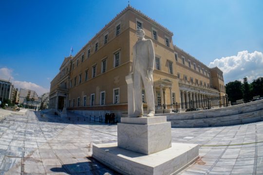 Ποιοι αξιοποίησαν τις μετατάξεις και από ποια κόμματα
