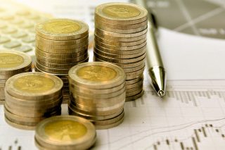 Σε ρηχά νερά η ανάπτυξη