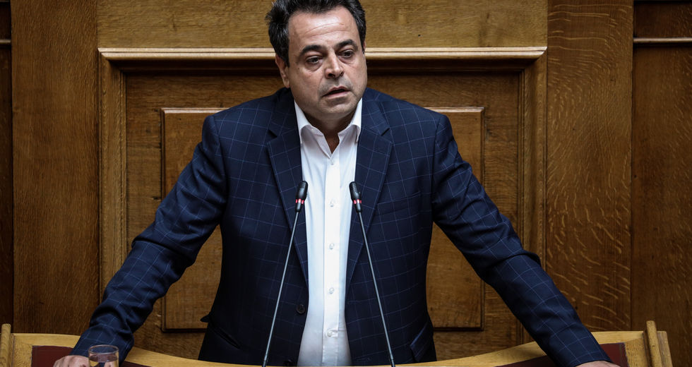 Απαντήσεις Σαντορινιού σε Πλακιωτάκη