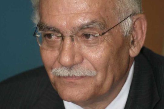 Πέθανε ο πρώην υπουργός Μανώλης Σκουλάκης
