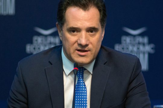 Στα γρανάζια της πραγματικής οικονομίας