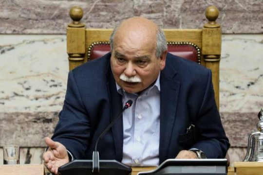 Φεύγει ικανοποιημένος