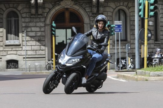 Νέο Piaggio Mp3 300 hpe