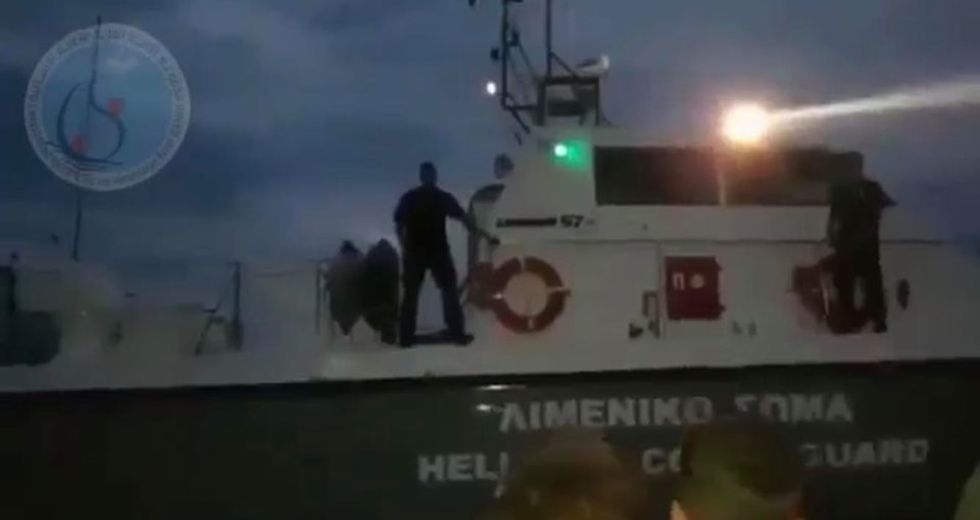 Παράνομη επαναπροώθηση προσφύγων με τη συμμετοχή του Λιμενικού