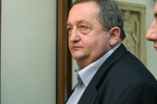 Ο Βελόπουλος πάει στο αυτόφωρο υποψήφιό του