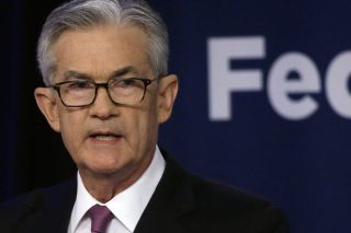 Μείωση επιτοκίων ετοιμάζει η Fed