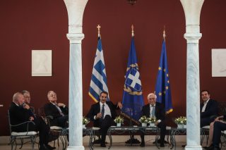 Μήνυμα ενότητας από τον Προκόπη Παυλόπουλο