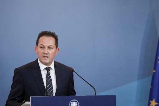 Η στήριξη και η παραίτηση