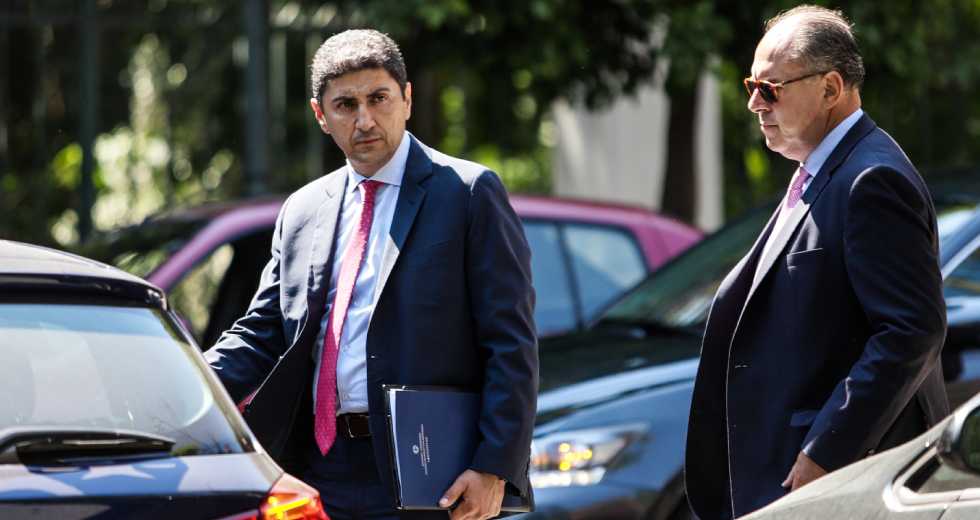 Εγινε η πρώτη γνωριμία