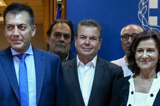 Καταγγελία για λαθροχειρίες με τις εκκρεμείς συντάξεις