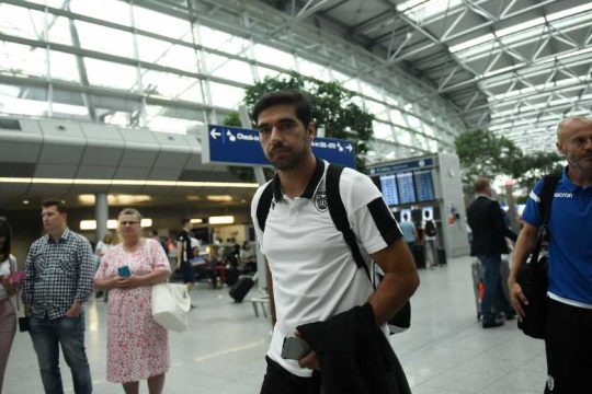 Αριστερό μπακ και φορ ζητά άμεσα ο Φερέιρα