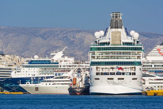 Και οι δικηγόροι Πειραιά κατά της επέκτασης για κρουαζιερόπλοια