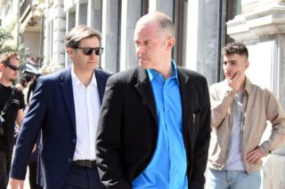 Ελληνικό χρώμα και οσκαρική βεντάλια